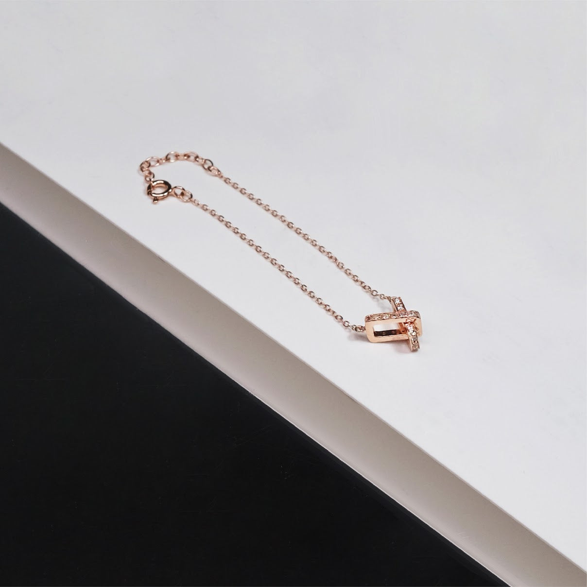 Rectangle hammered link bracelet BR002