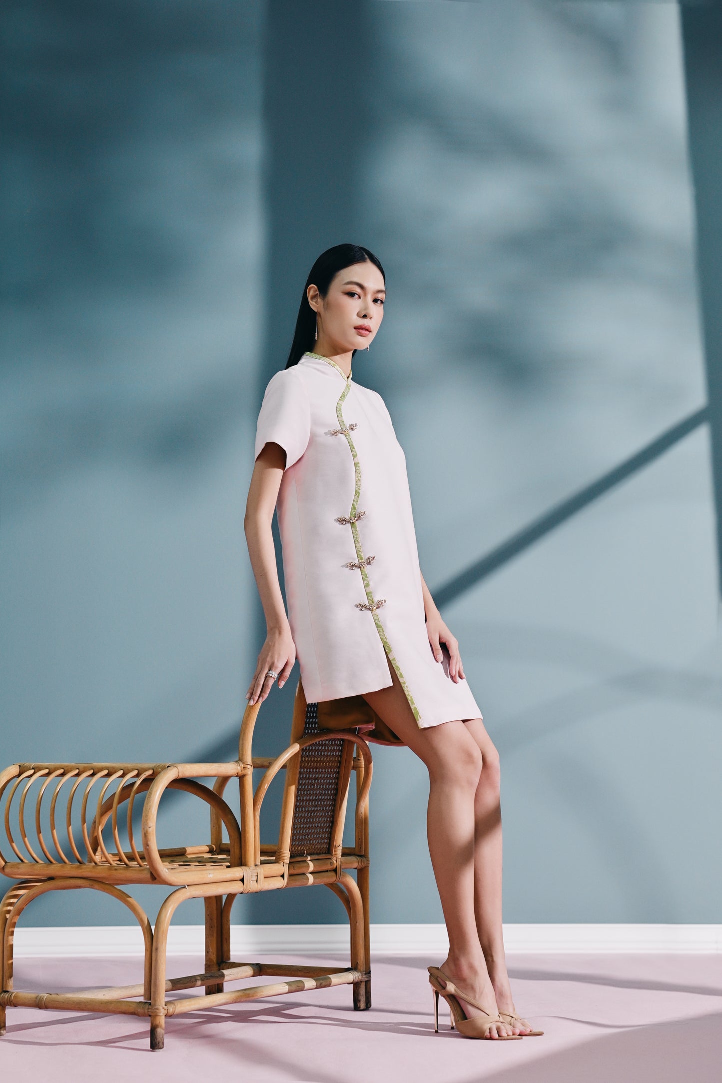 Pǔ ěr Relaxed Qipao dress in Twill Teffata