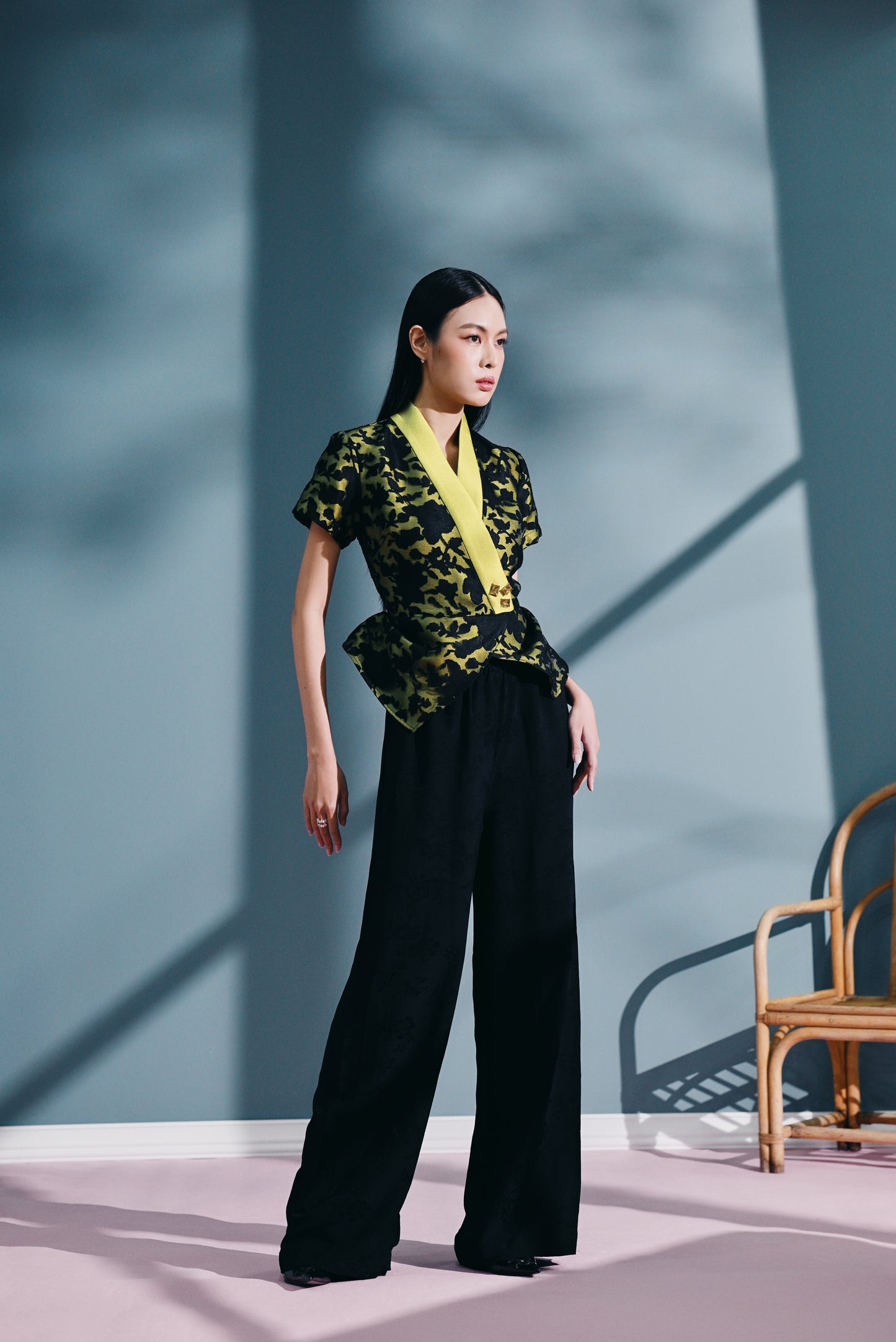 Diān Hóng Wrap Top in floral Devoré