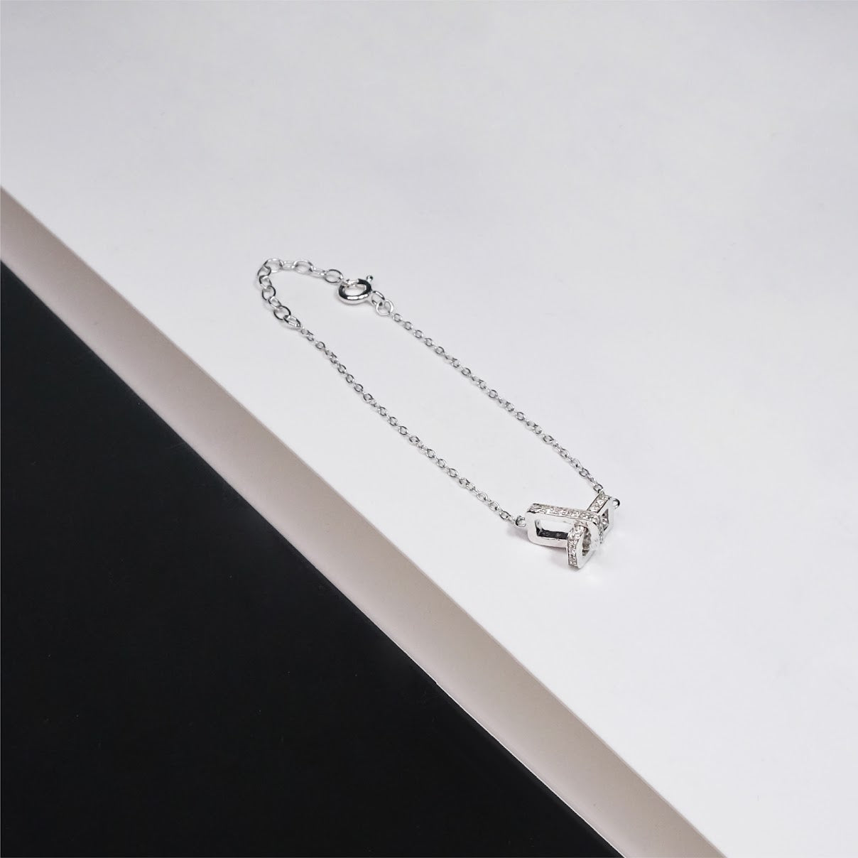 Rectangle hammered link bracelet BR002